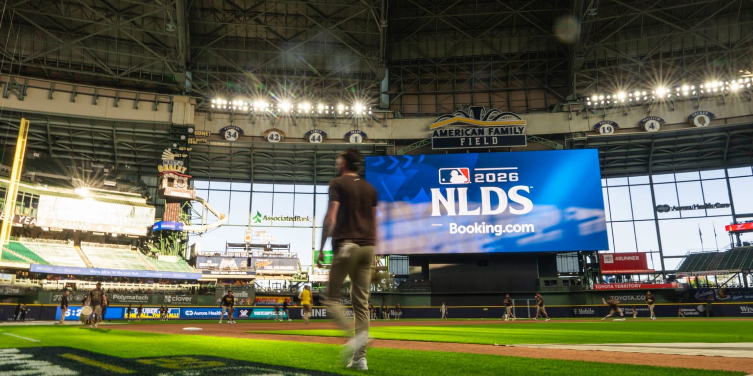 Padres hacen cambios mínimos en su roster para la SDLN ante Cerveceros