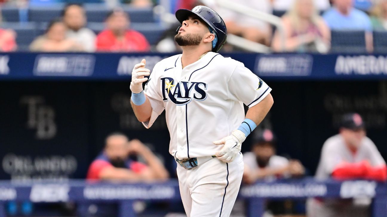 Mexicano Jonathan Aranda conecta jonrón contra Yankees