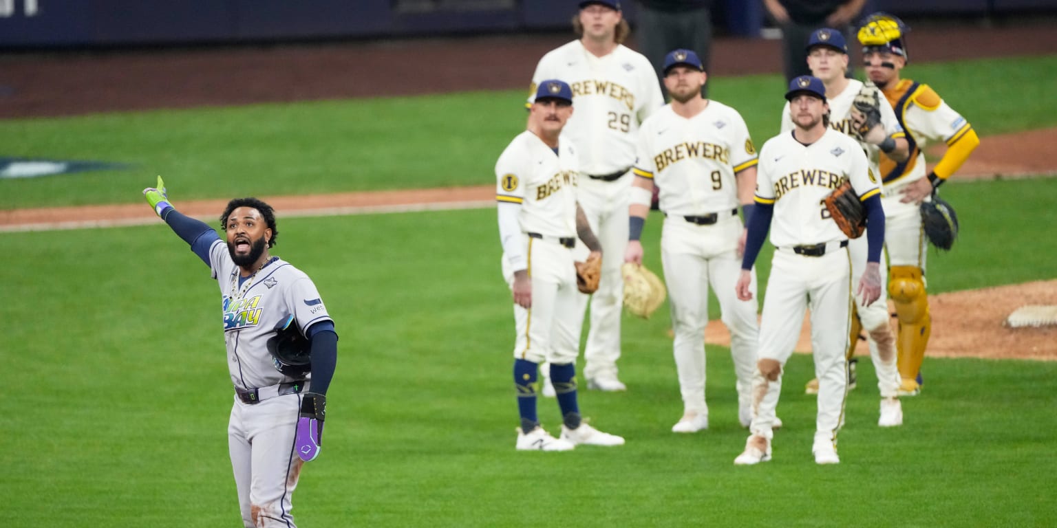 Cerveceros ganaron su 1er juego de SM en 44 años. Y luego tuvieron que ganarlo otra vez