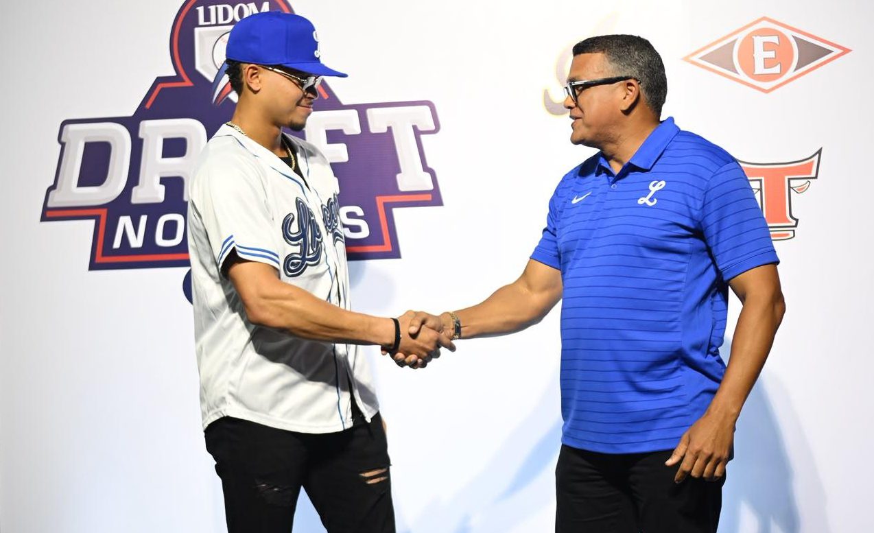 Hayden Álvarez es reconocido como Prospecto del Año de los Angelinos