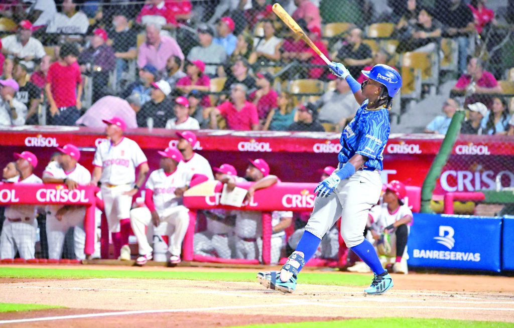 Madé hace historia; Alcántara deslumbra y Licey aplasta al Escogido