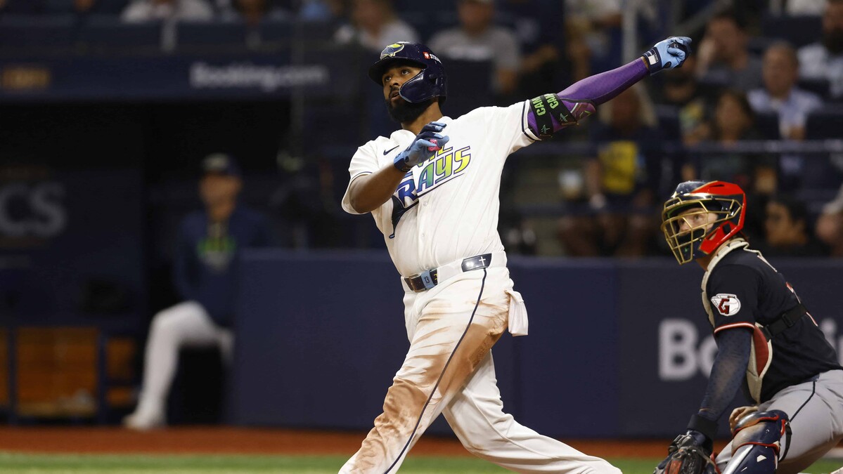 VIDEO | Junior Caminero rompe la pantalla del estadio de Milwaukee antes de la Serie Mundial