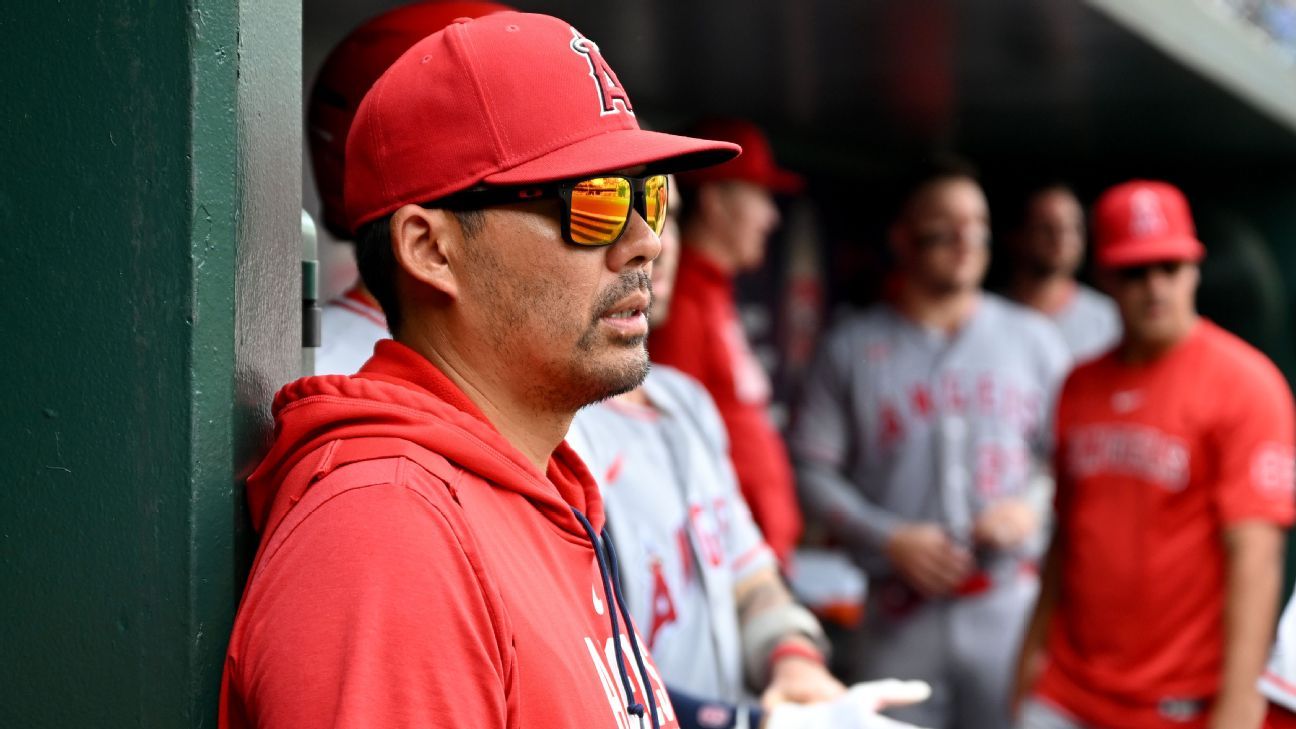 Tras temporada de 100 derrotas, Kurt Suzuki deja de ser manager de Angels