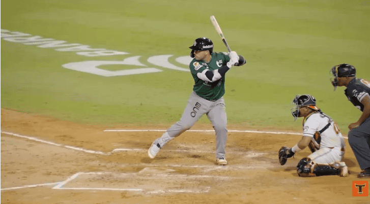 Las Estrellas vencen por paliza a los Toros del Este en el Día Inaugural