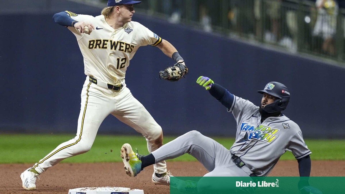 Milwaukee da el primer golpe ante los Rays en el inicio de la Serie Mundial