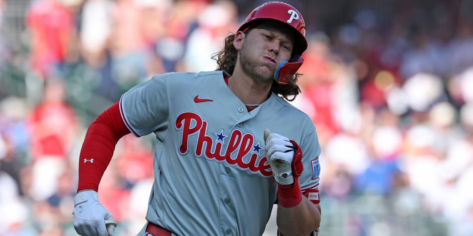 ¡Habrá Juego 3! A SEIS outs de la eliminación, tres jonronazos salvan a los Filis