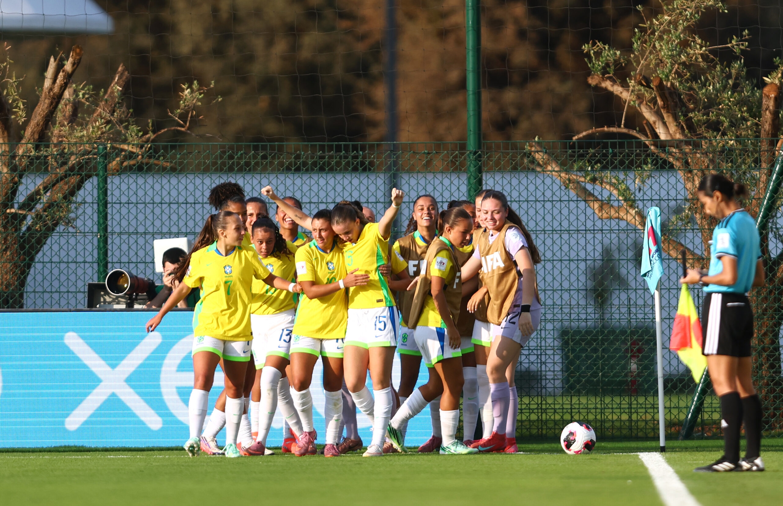 Brasil debutó con una contundente victoria ante Canadá en Marruecos