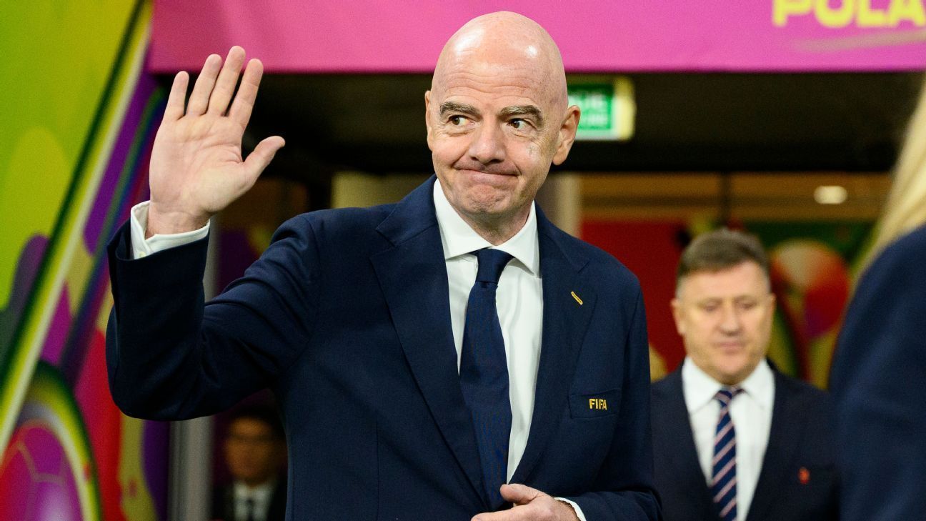 FIFA con "intención" de responder las preguntas de la UEFA