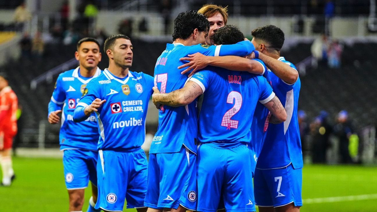 Cruz Azul golea a Juárez y rompe racha de 35 días sin ganar