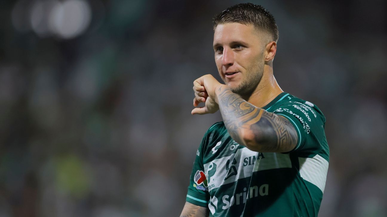 Santos toma ritmo de Liguilla con sexto triunfo al hilo; Pumas sufrió tras expulsión