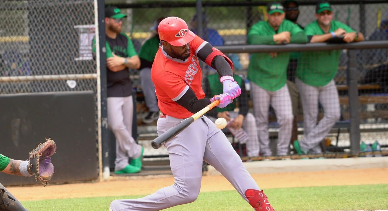 De los Santos da triunfo a Leones sobre Estrellas en pretemporada