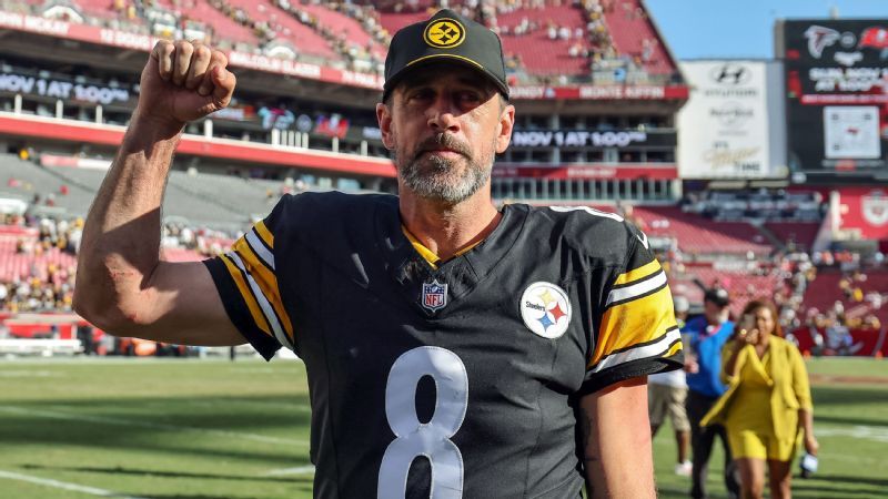Aaron Rodgers empata con Peyton Manning en lista histórica de pases de TD