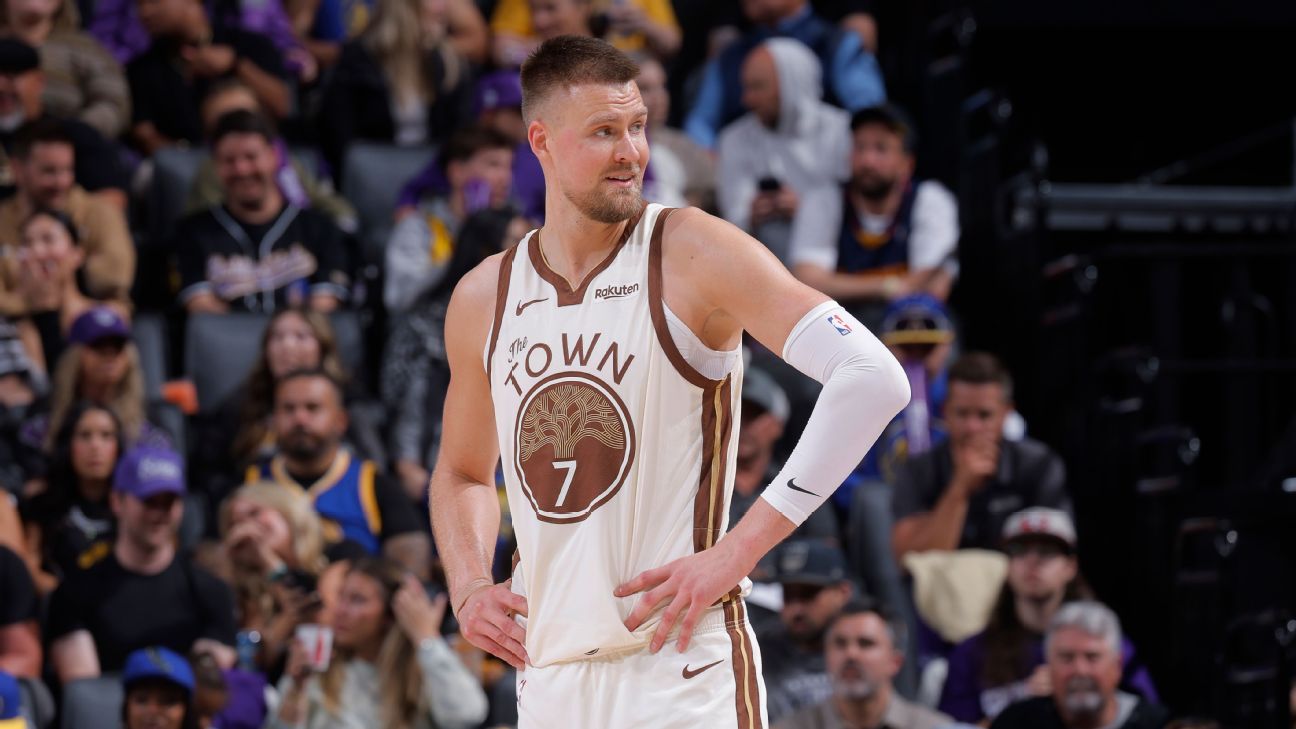 Kristaps Porzingis sigue de baja indefinidamente